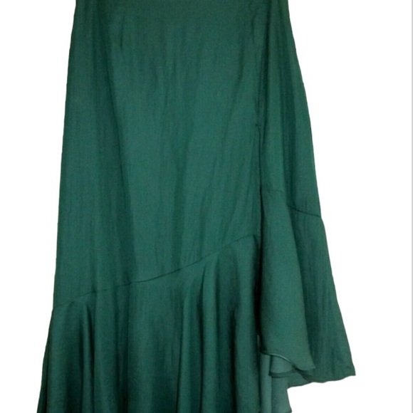 🔥HOST PICK🔥 Skies Are Blue Emerald Green Skirt -Size 12 - Picture 2 of 5